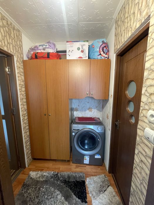 De vanzare apartament 3 camere