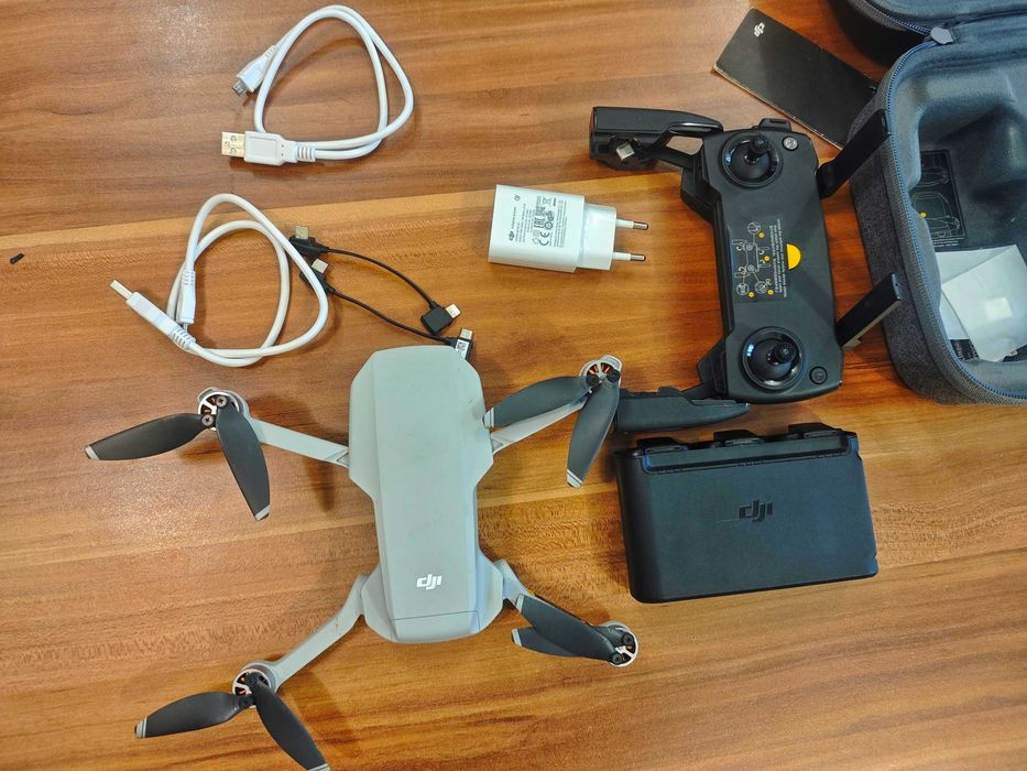 Дрон DJI Mavic Mini Fly More Combo – Перфектно състояние, Пълен комплект