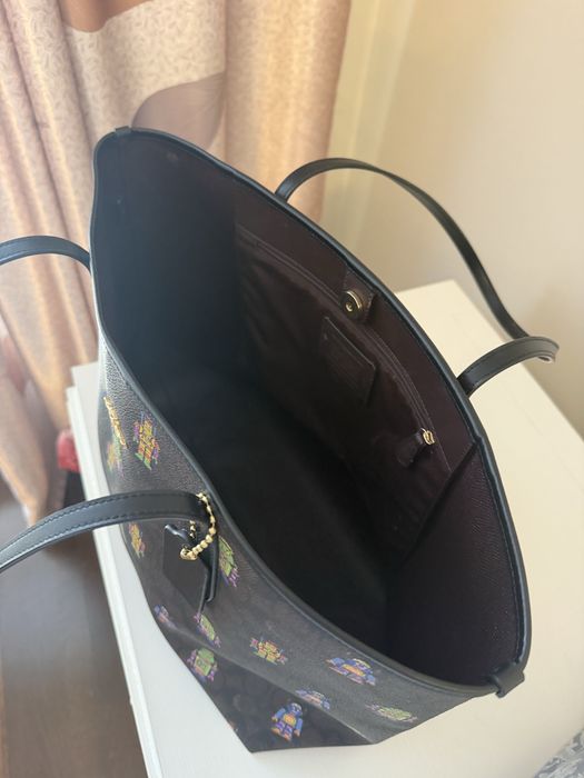 Сумка Coach Tote с оригинальным принтом роботов