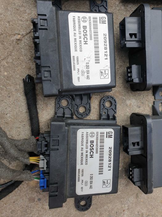 Module Opel Insignia Afl Incalzire Scaune Senzori Parcare Lumini Radio