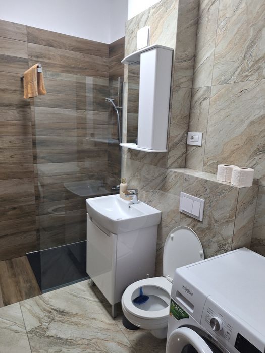 Apartament de închiriat