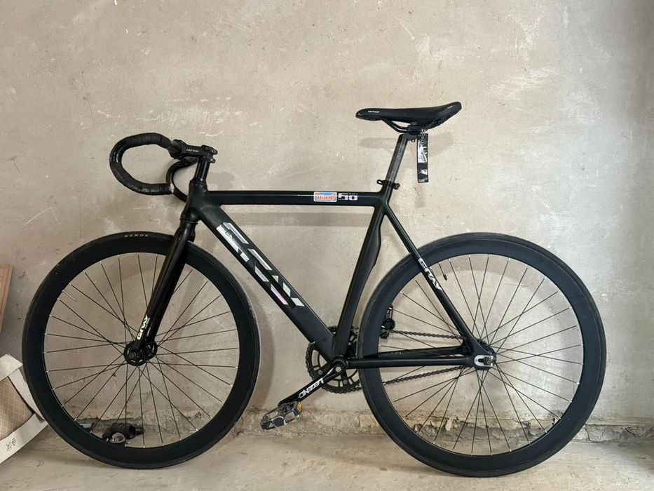 фикс велосипед грей