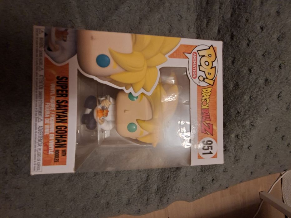 FUNKO POP оригинал брал в марвине SUPER SAIYAN GOHAN коробка есть