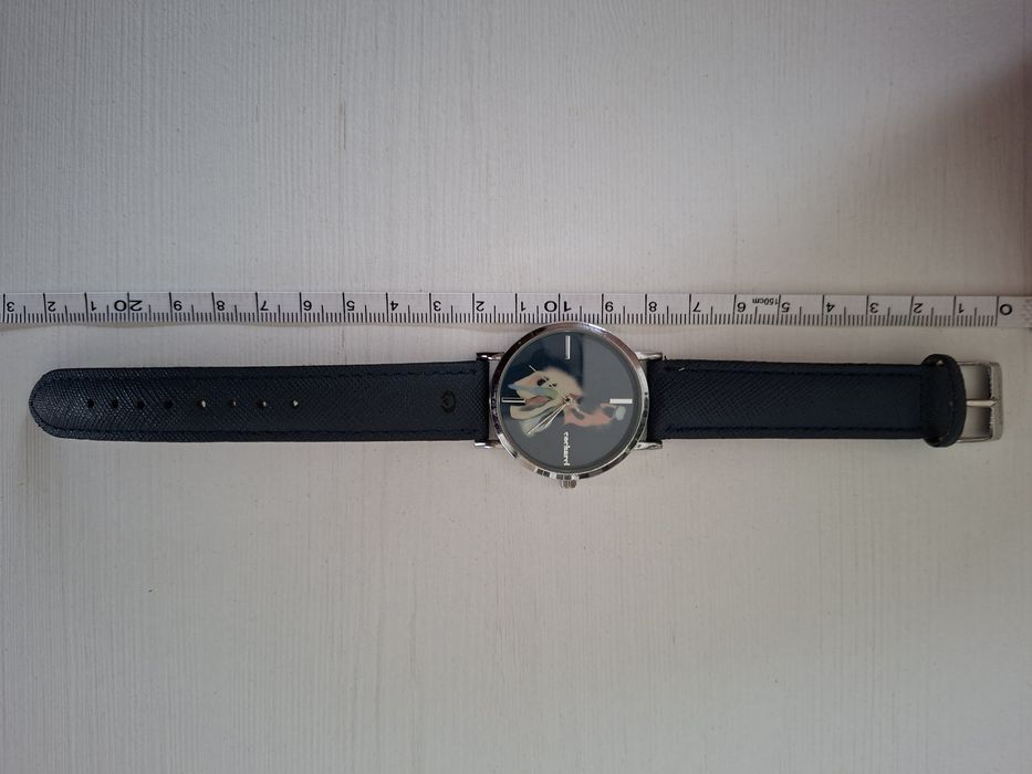 Ceas Cacharel si eșarfă de mătase