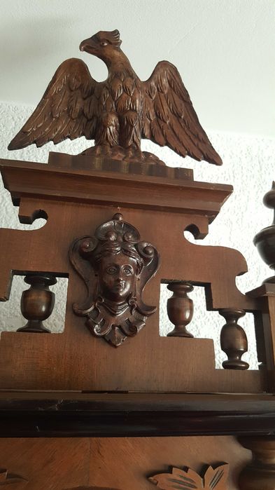 Старинен стенен часовник