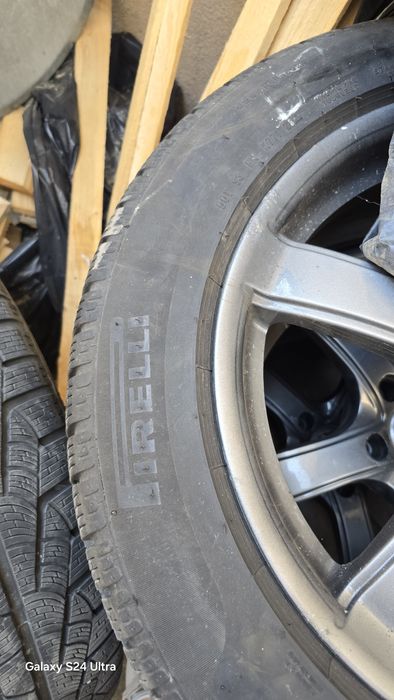 Vand anvelope pirelli sotto zero iarna 225/55/R17 cu  jante pe 17 Enzo compatibile BMW
