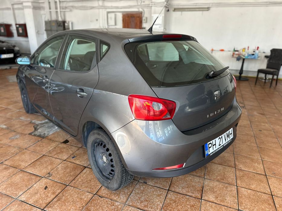 Seat Ibiza 1.6tdi euro5 cay. 4usi fab 2012. Hatchback avariat fata. Lovit