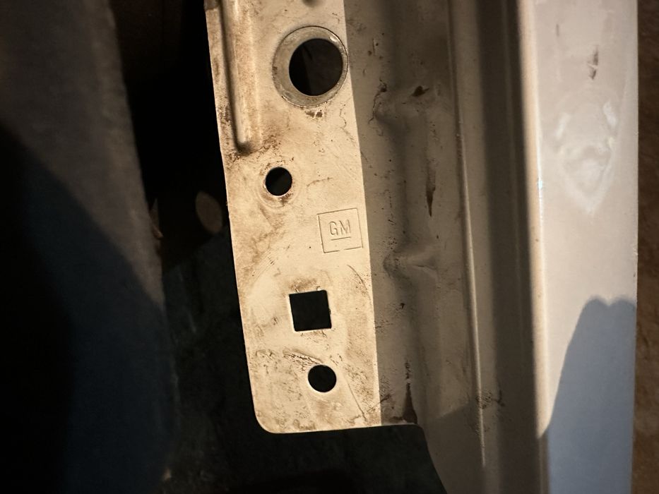 Крыло на Cobalt ( переднее левое)