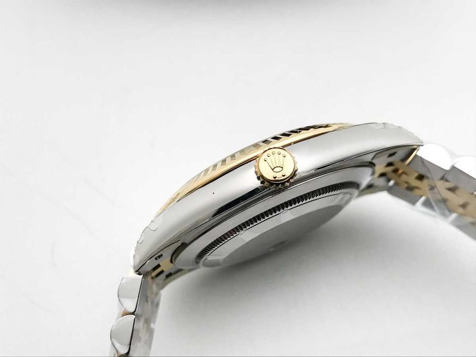 Rolex Datejust 41mm Жълто злато Fluted Bezel Сребрист циферблат Jubilee – реални снимки