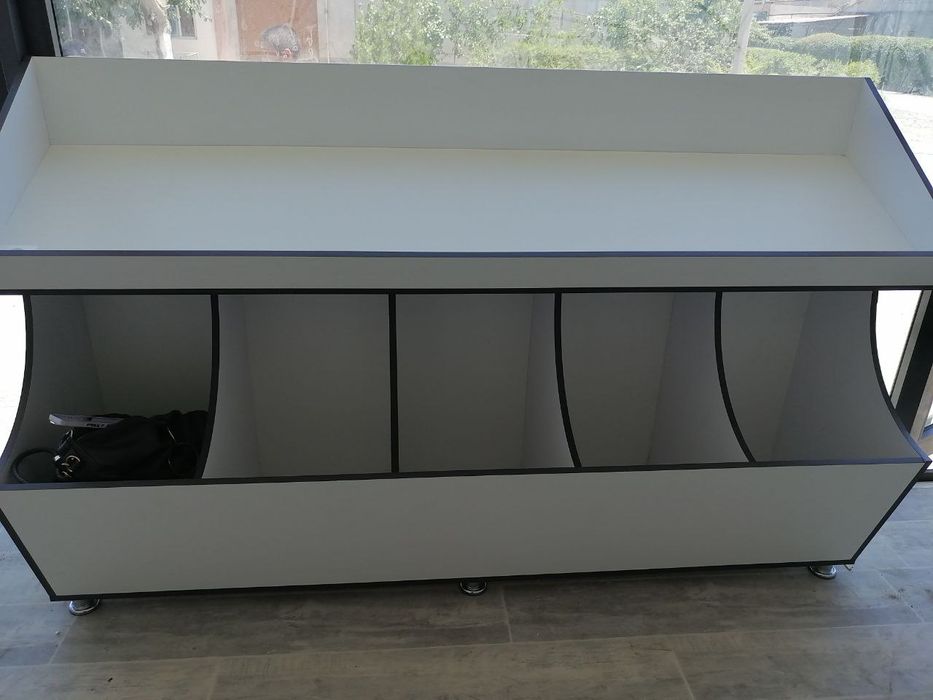 Ko'chma savdo shaxobchasi (konteyner)