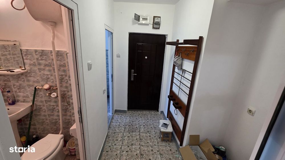 Vand ap 2 camere zona Piata Mare