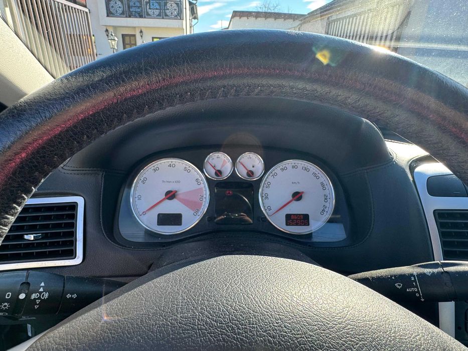 Peugeot 307 cc , cabrio , piele , 2004 , jante aluminiu , 2.0 benzina