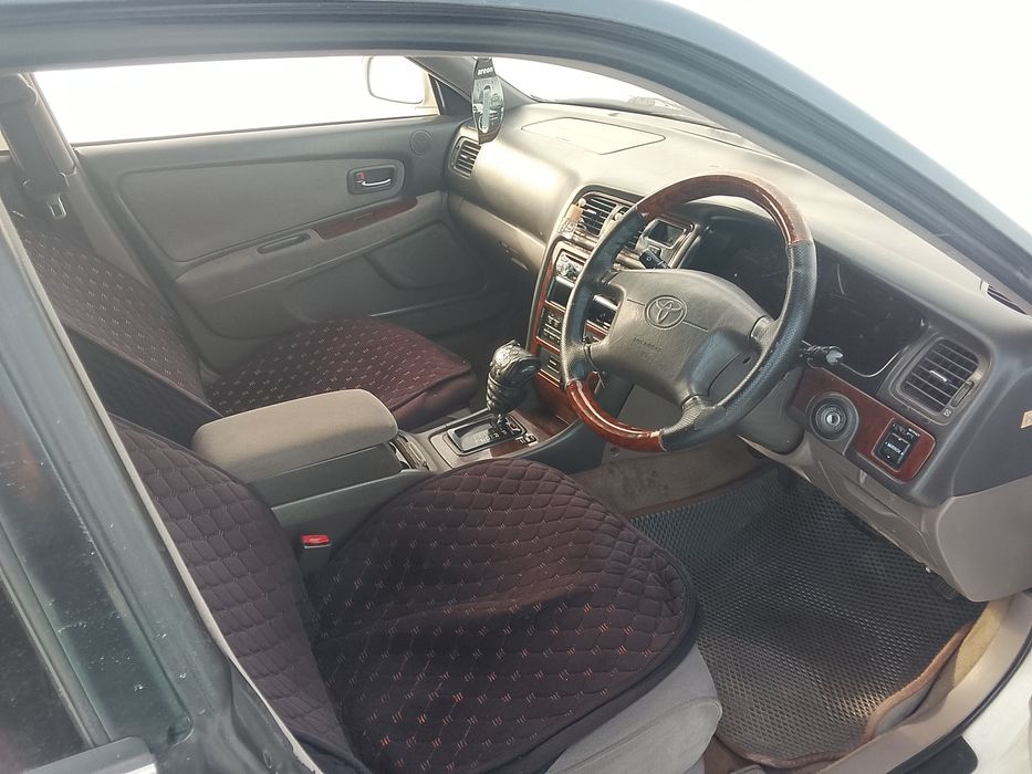 Toyota Mark 2 100