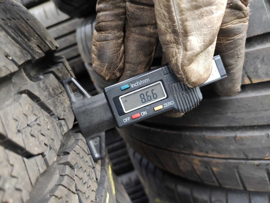 4бр Зимни гуми 215 60 17 С - Continental - DOT 2024