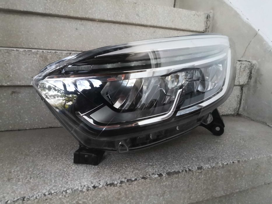 Фар Renault Captur FULL LED ляв/Фар Рено Каптюр Оригинален