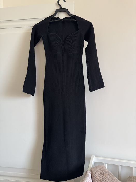 Платье облигающее