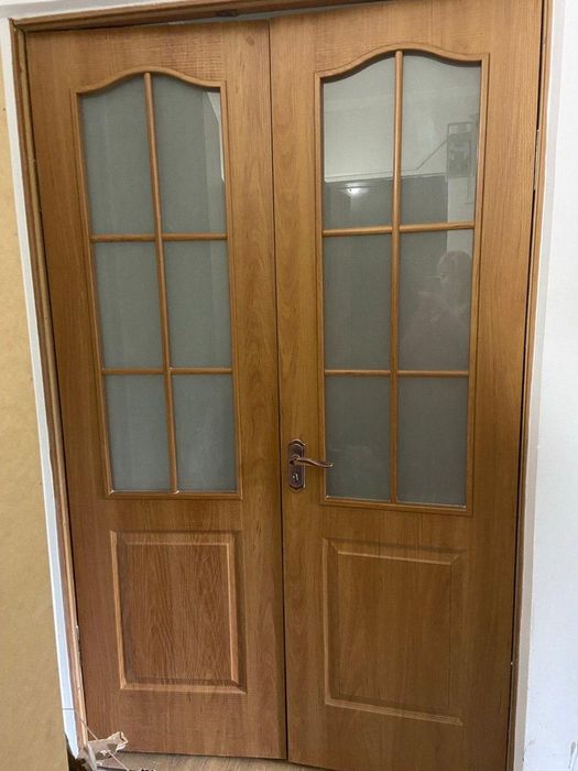 Две межкомнатные двери