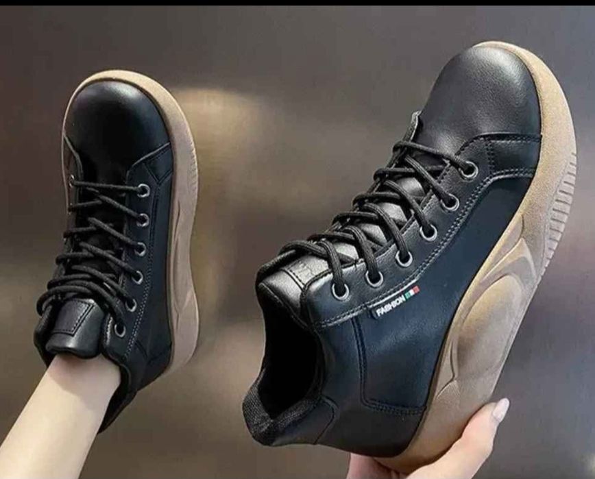 Pantofi cu talpă groasă din piele de vaca marimea 36