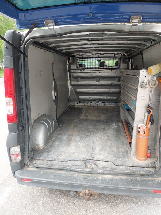 Бус - Opel Vivaro