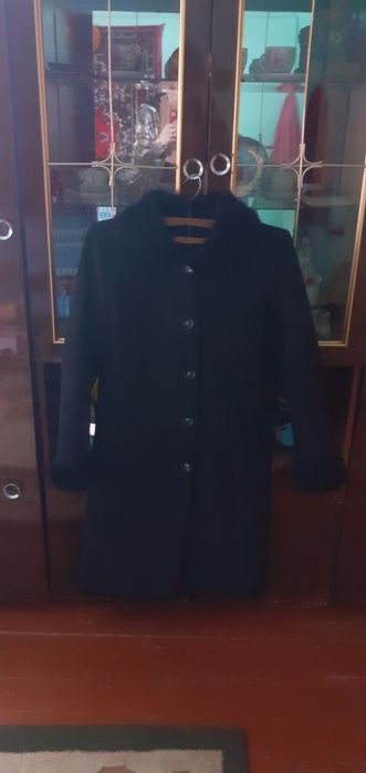 Пальто в хорошем состояние б/у
