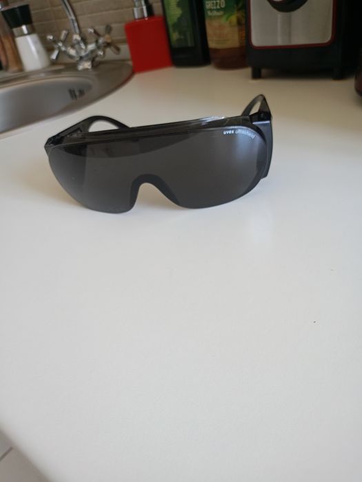 Vând ochelari de soare Uvex ,produs de calitate superioara,originali,made in Germany.