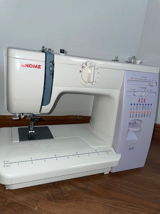 Швейная машинка Janome