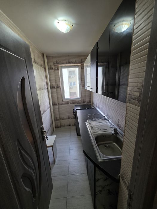 Particular închiriez apartament 2 camere bl Brâncoveanu