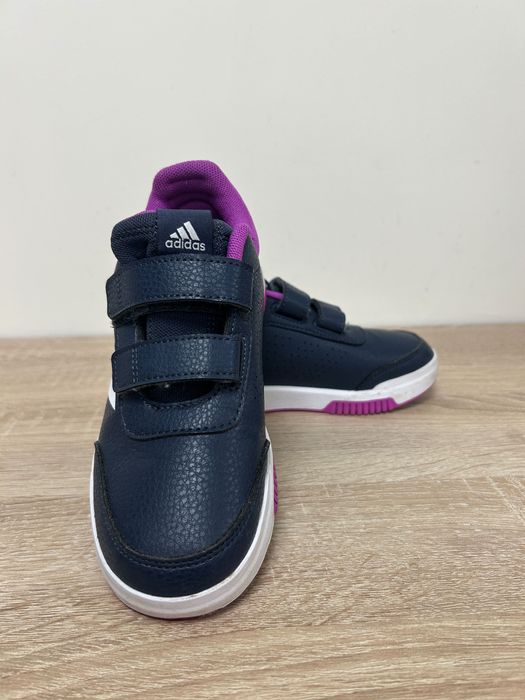 Маратонки за момиче