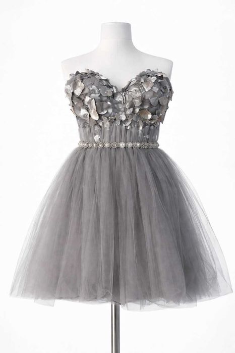 Къси бални рокли