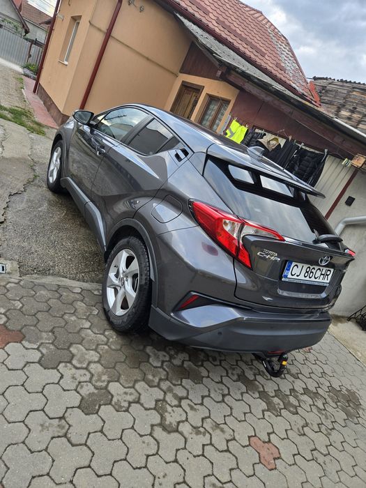Toyota chr hybrid