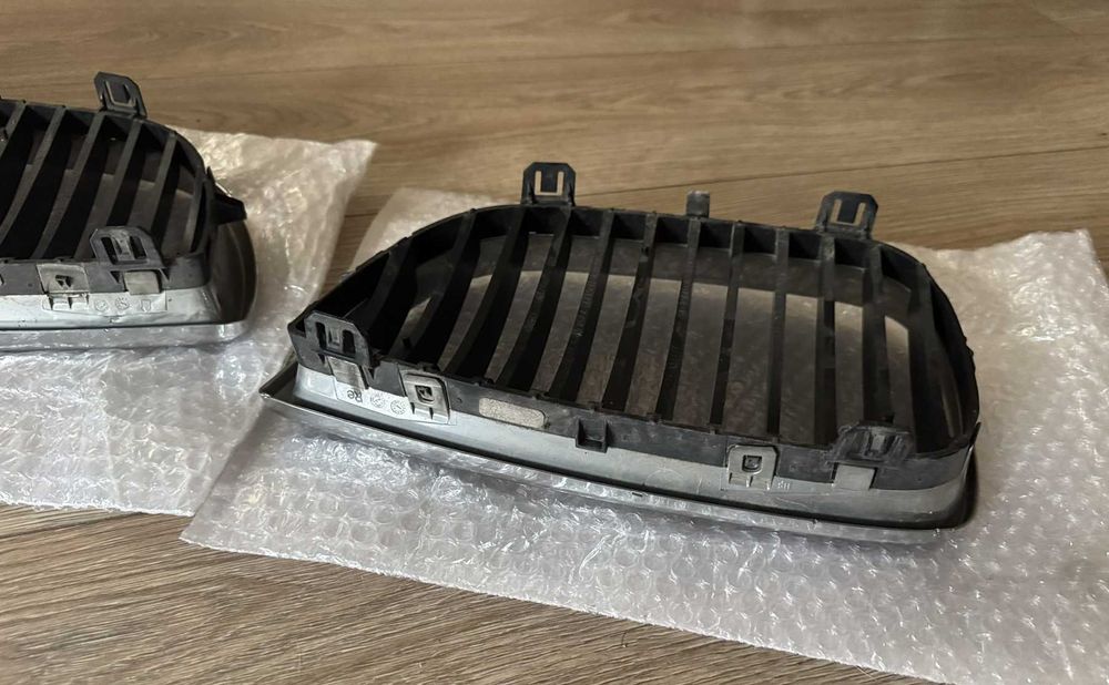 Решетки/бъбреци за BMW e87/e81 (04-07) пре фейс