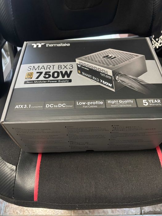 Настолен Гейминг компютър + монитор (AMD RYZEN 7, Msi Nvidia GeForce RTX 5070) + 24м. гаранция