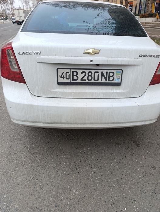 Лассети 1.8 автоматически