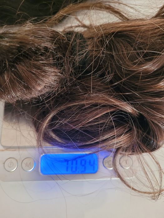 Vând cozi din păr natural(ambele 700 lei)
