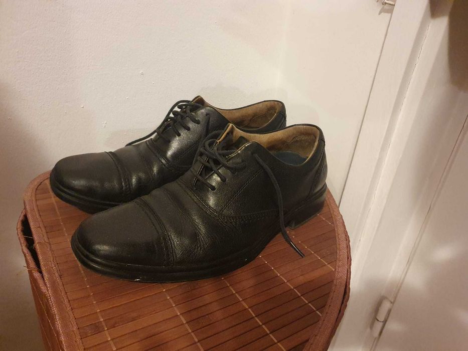 Pantofi piele naturală Clarks