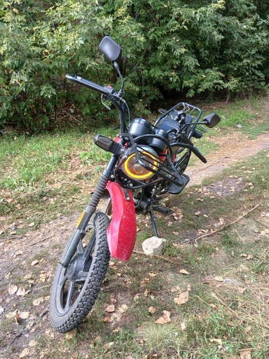 Продам мотоцикл 200куб