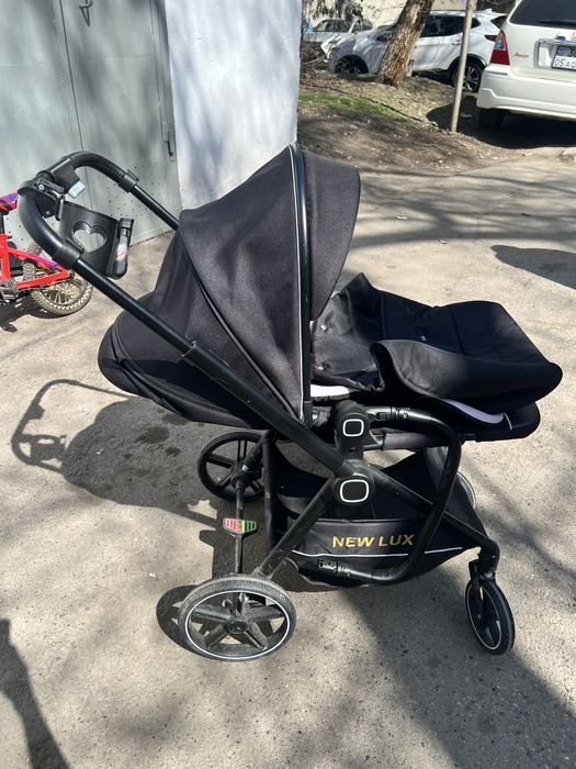 Коляска в отличном состоянии 0+