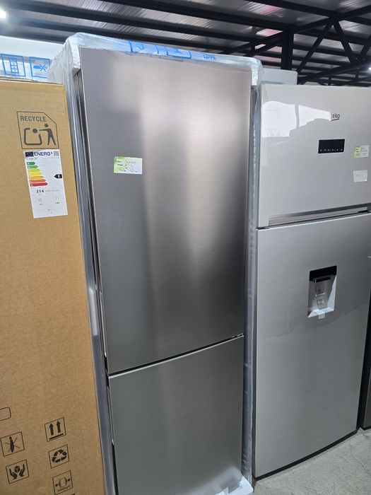 Нов хладилник с фризер Whirlpool - WPC 84I XP Total No Frost