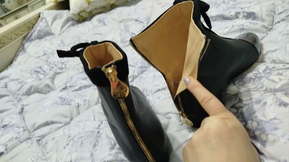 Женские ботиночки Charlotte Olimpia.Италия