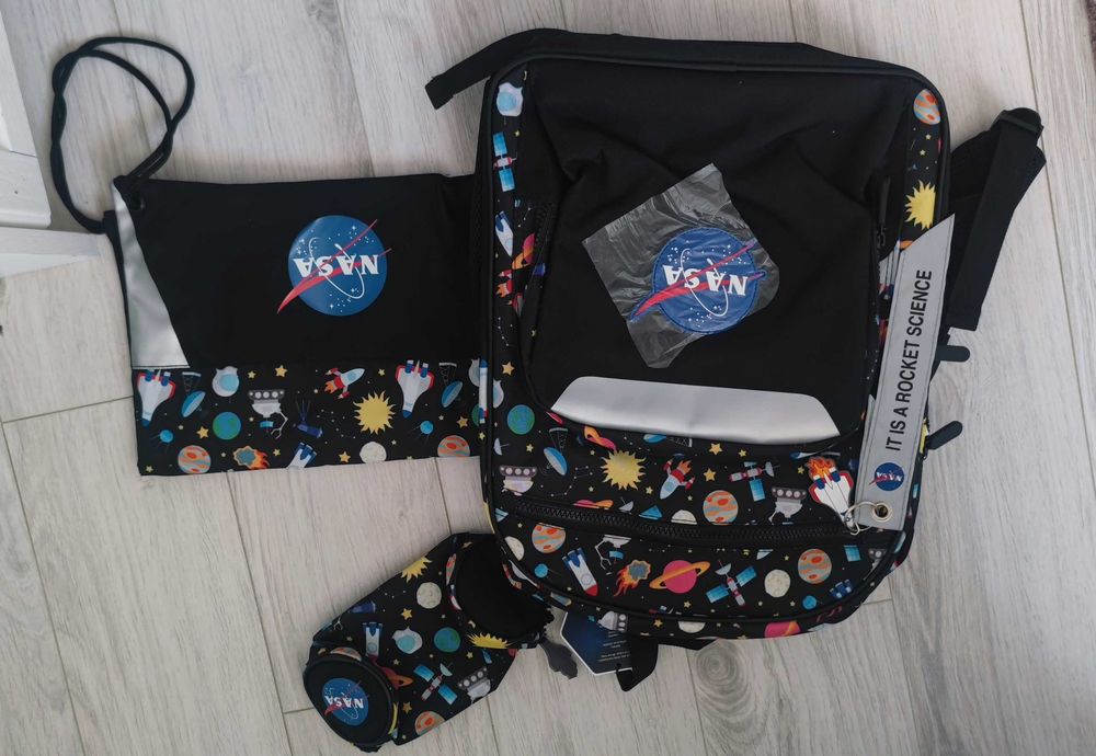 Ученическа раница NASA комплект с мешка и несесер