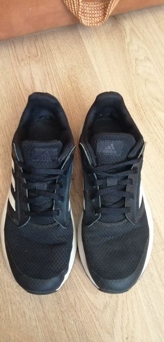 Adidas mărimea 37 1/3