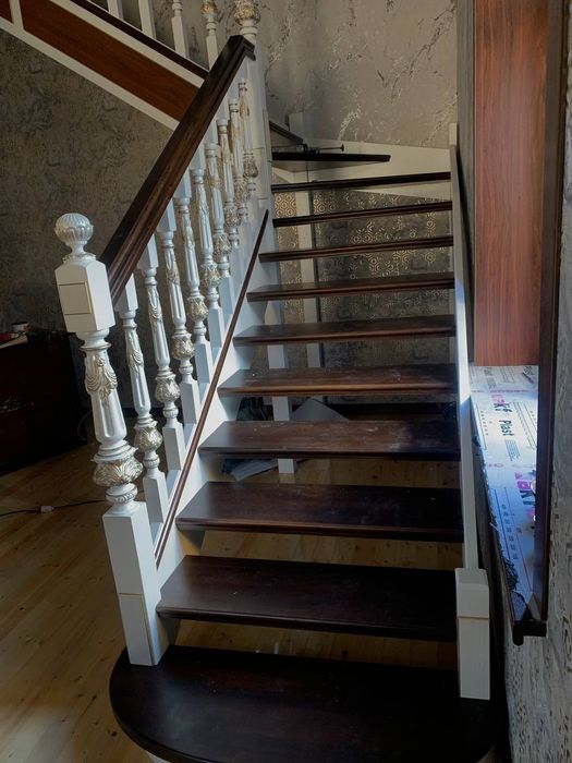 Зина соф тахта ёнгок ва катик ёгочлардан