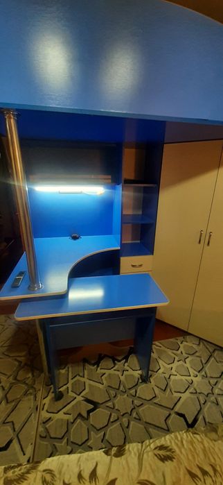 Детская мебель, шкаф, кровать, стол.