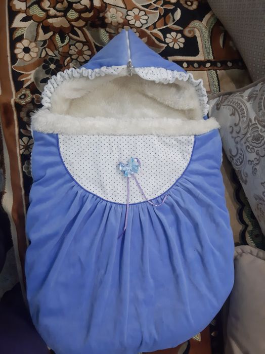 Продам детские вещи