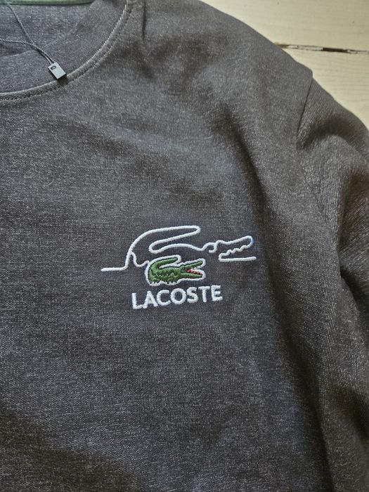 Lacoste sweatshirt size M