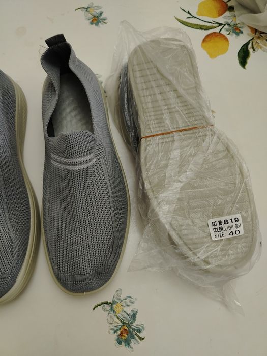 Sotiladi 40 41 razmer qolgan