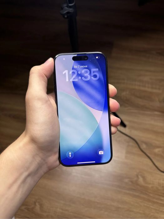iphone 15 pro в идеальном состояний