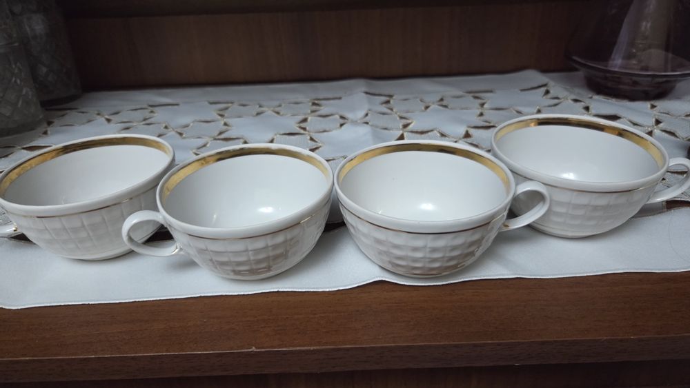 На добор Чашки ,бокалы