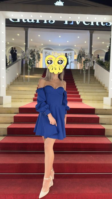 Rochie albastră elegantă