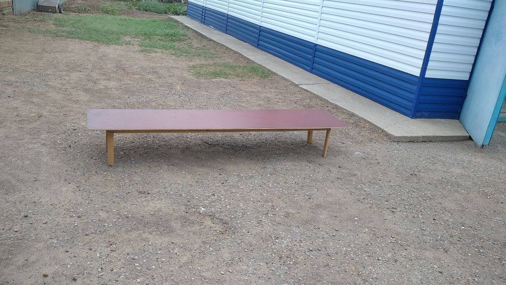 Жер стол сатылады